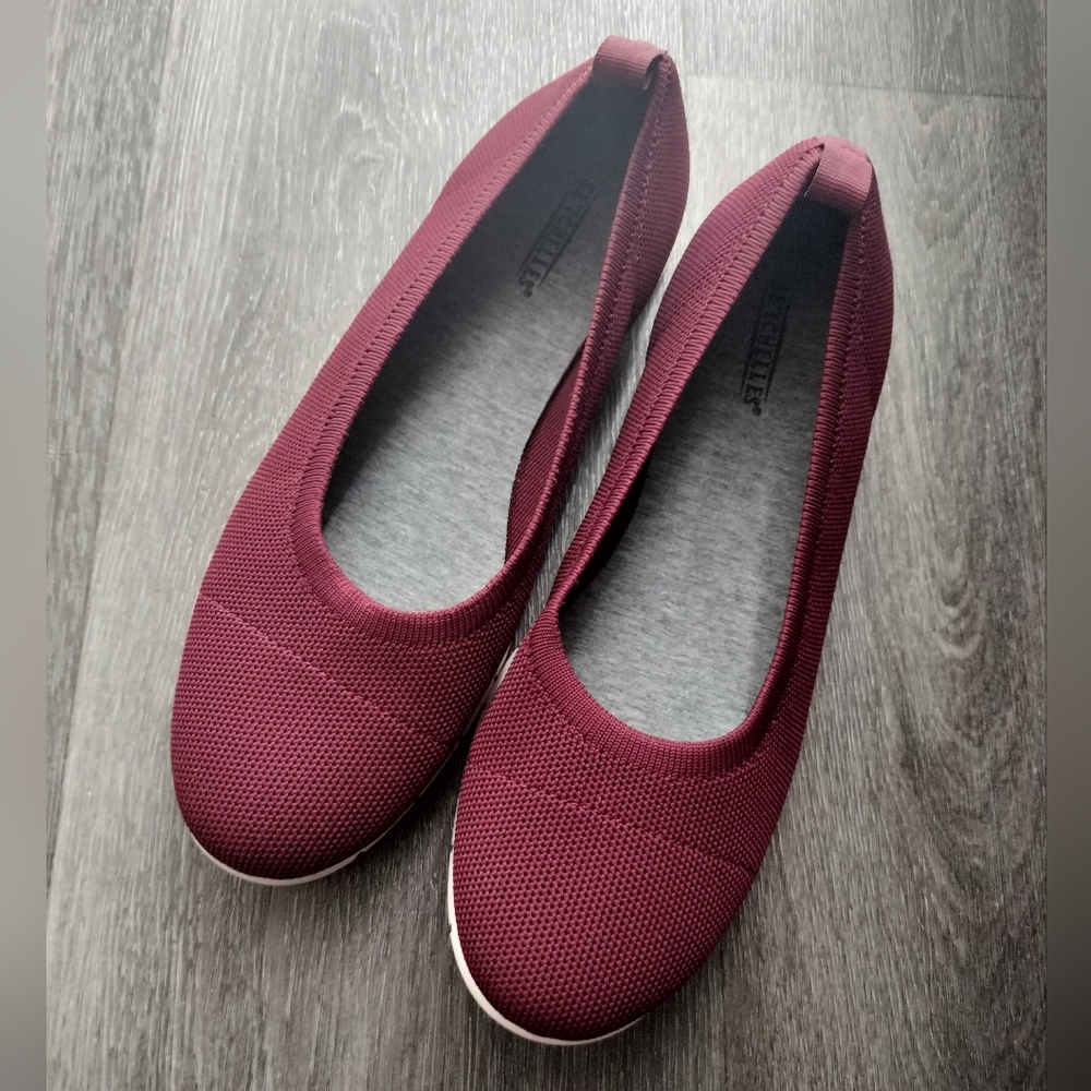 Seychelles Burgundy Slip on shoes